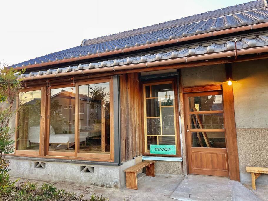 淡路島の古民家1棟貸切宿 サササウナ 薪ストーブサウナとタイハーブ蒸気浴 Zewnętrze zdjęcie